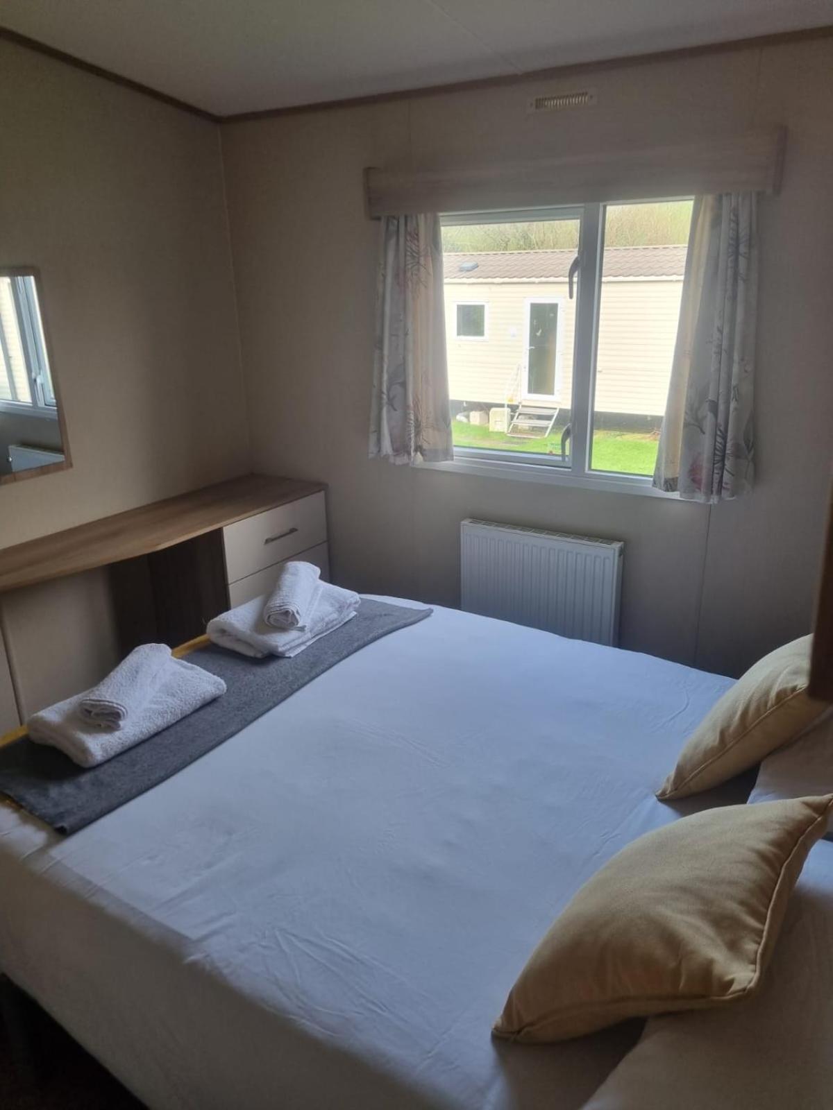 Newquay Bay Porth Caravan - 6 Berth Ngoại thất bức ảnh