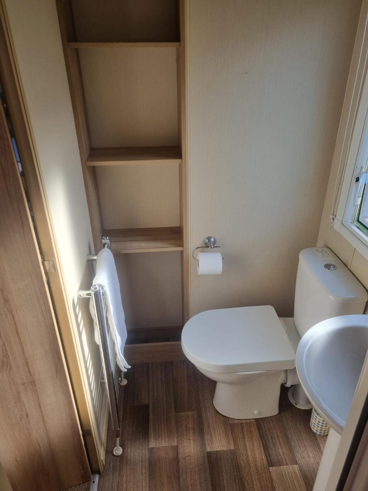 Newquay Bay Porth Caravan - 6 Berth Ngoại thất bức ảnh